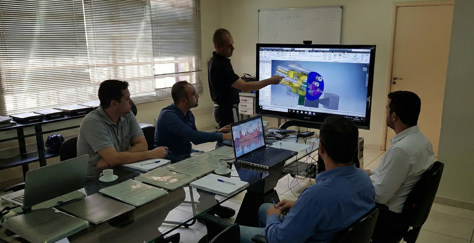 Specialized engineering team for boilers and burners